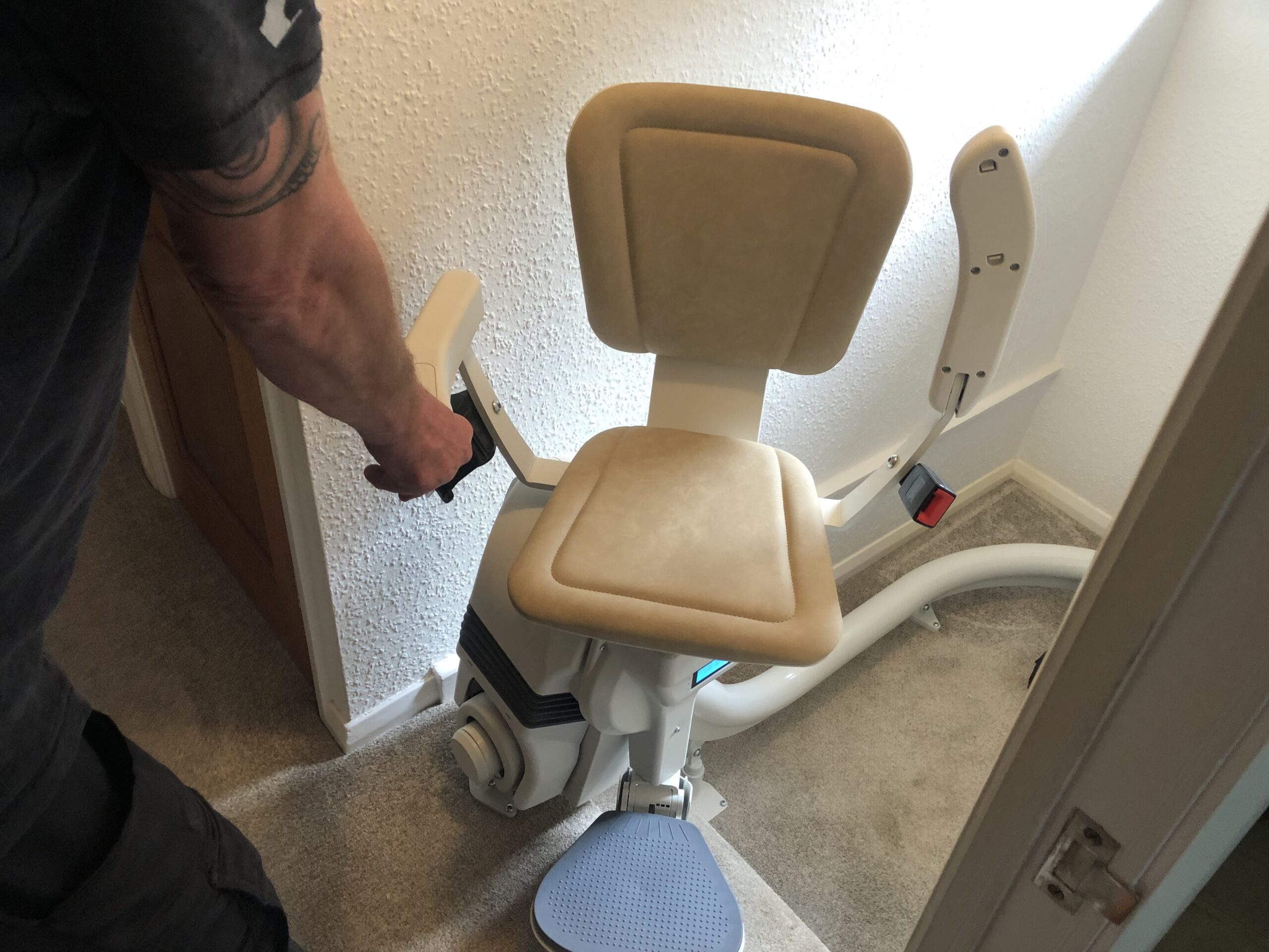 best heavy weight stairlift